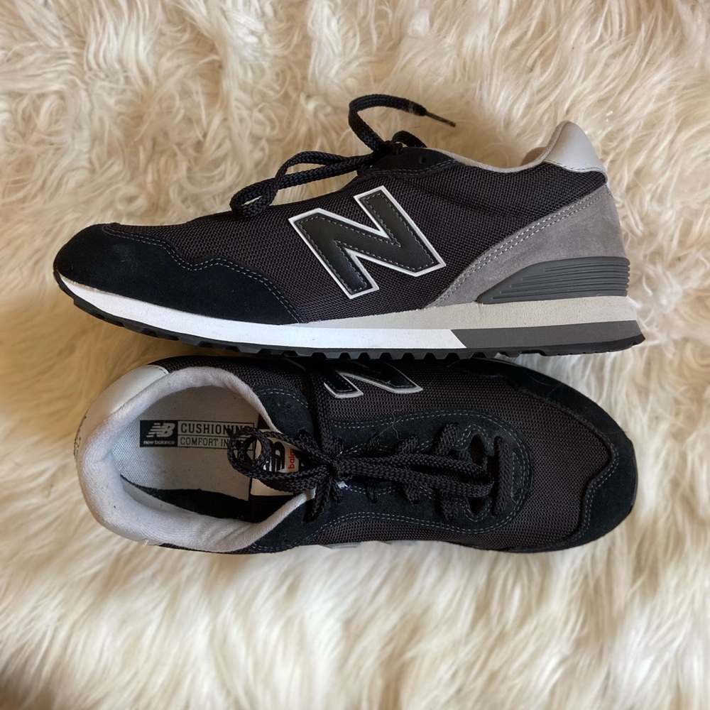 Men’s New Balance Sneakers.